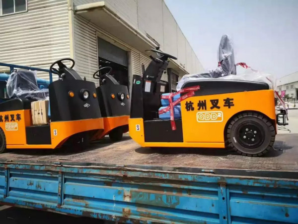 有質(zhì)量有保證，杭叉的電動(dòng)牽引車(chē)再一次交付天津某企業(yè)！