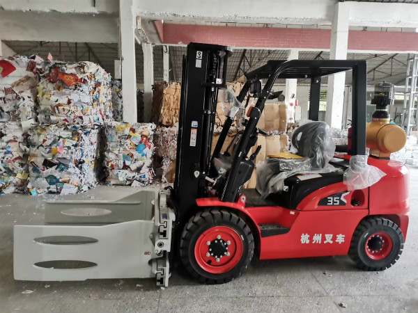 你的內(nèi)燃叉車柴油濾芯有在正確更換嗎？