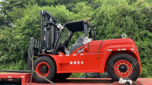 內(nèi)燃叉車動力不足？機(jī)油要保養(yǎng)！